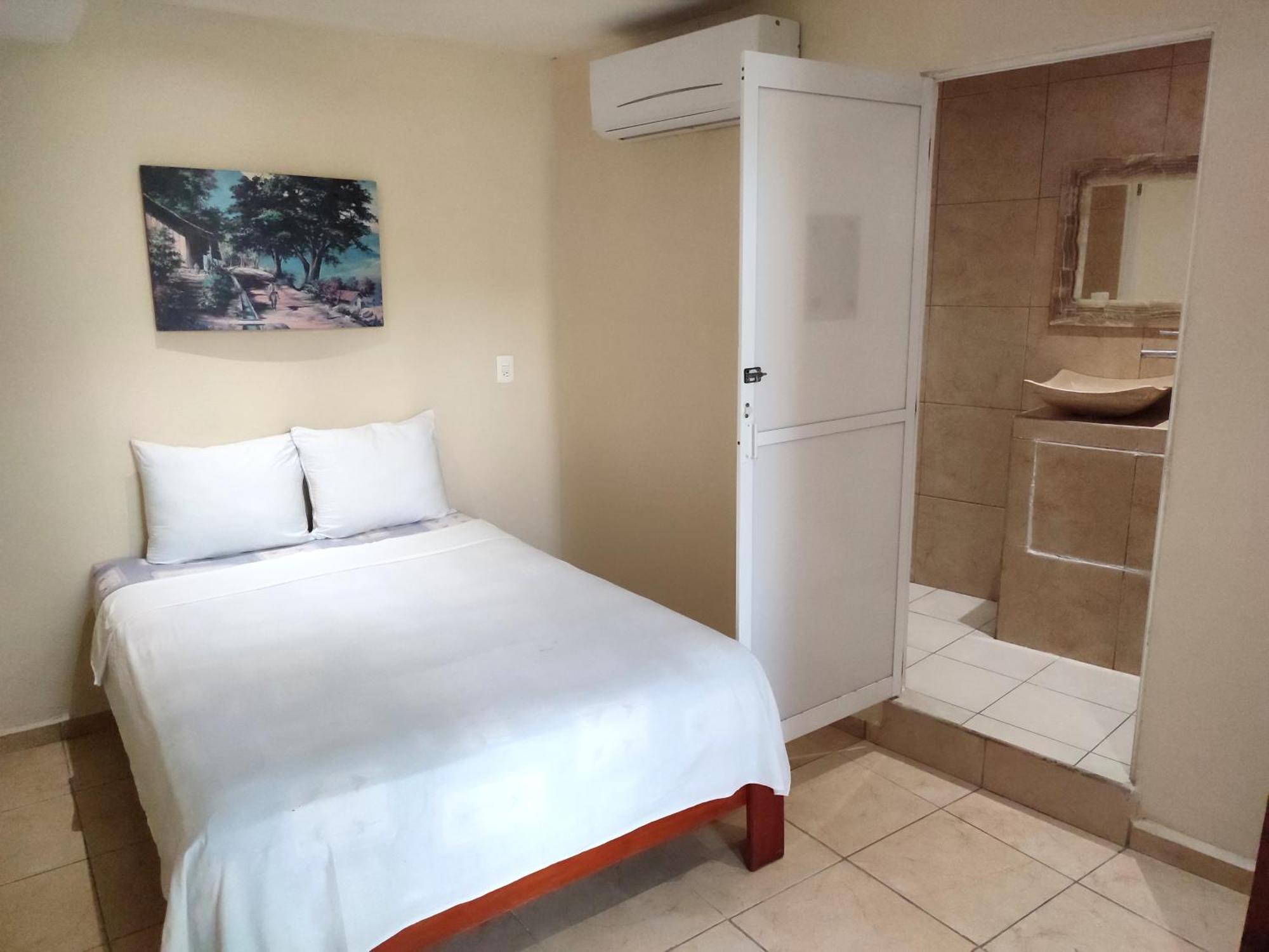 Ashly Boulevard Acapulco Esterno foto